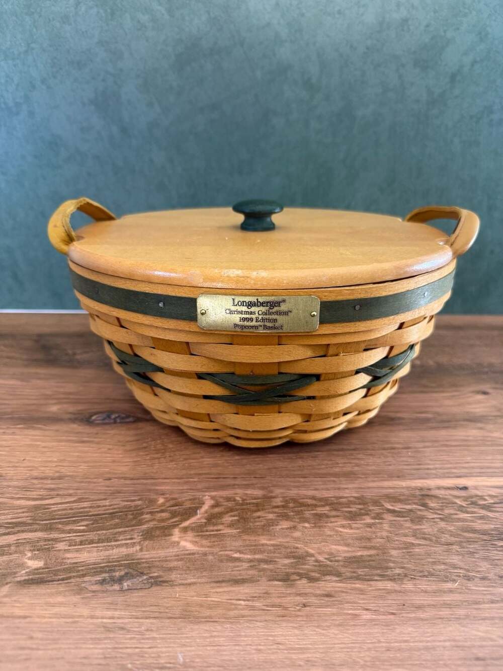 Longaberger Christmas Collection 1999 Popcorn Basket Green Liner Lid